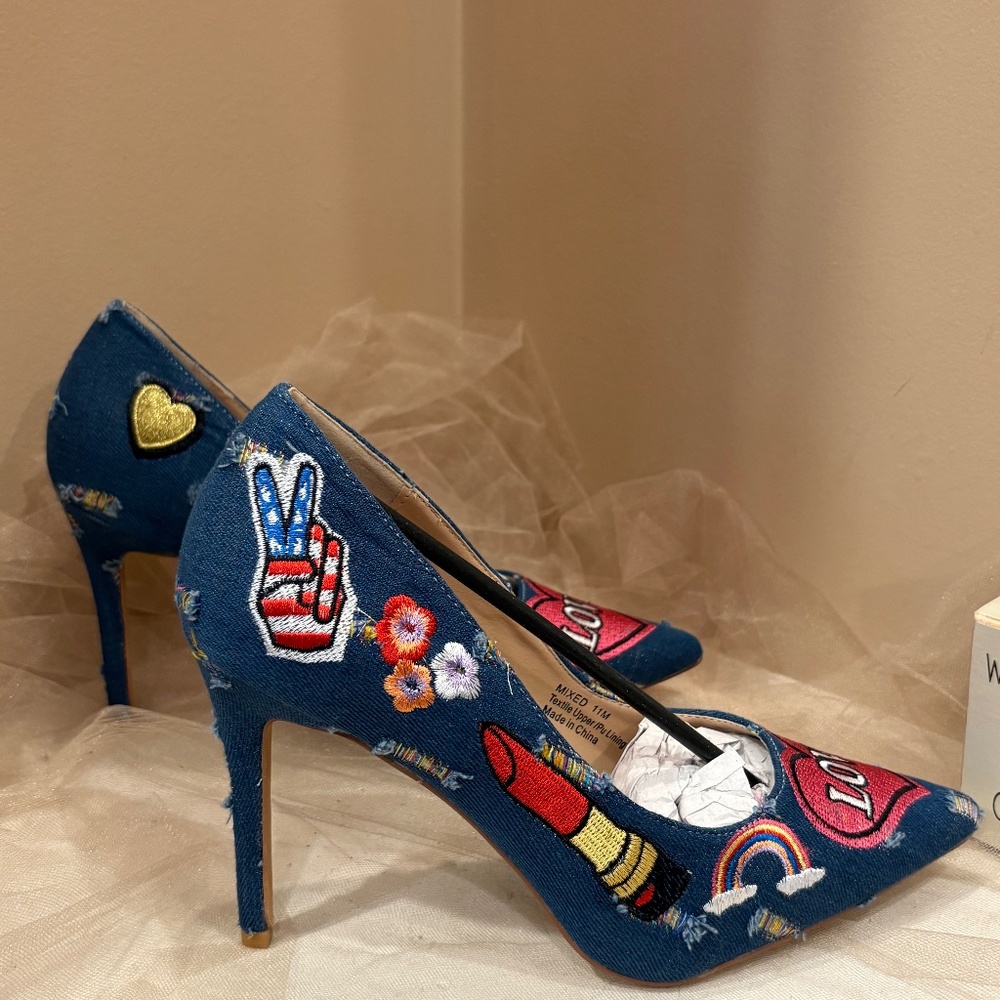 Penny loves Kenny  mixed Patch Denim Pump, size 11